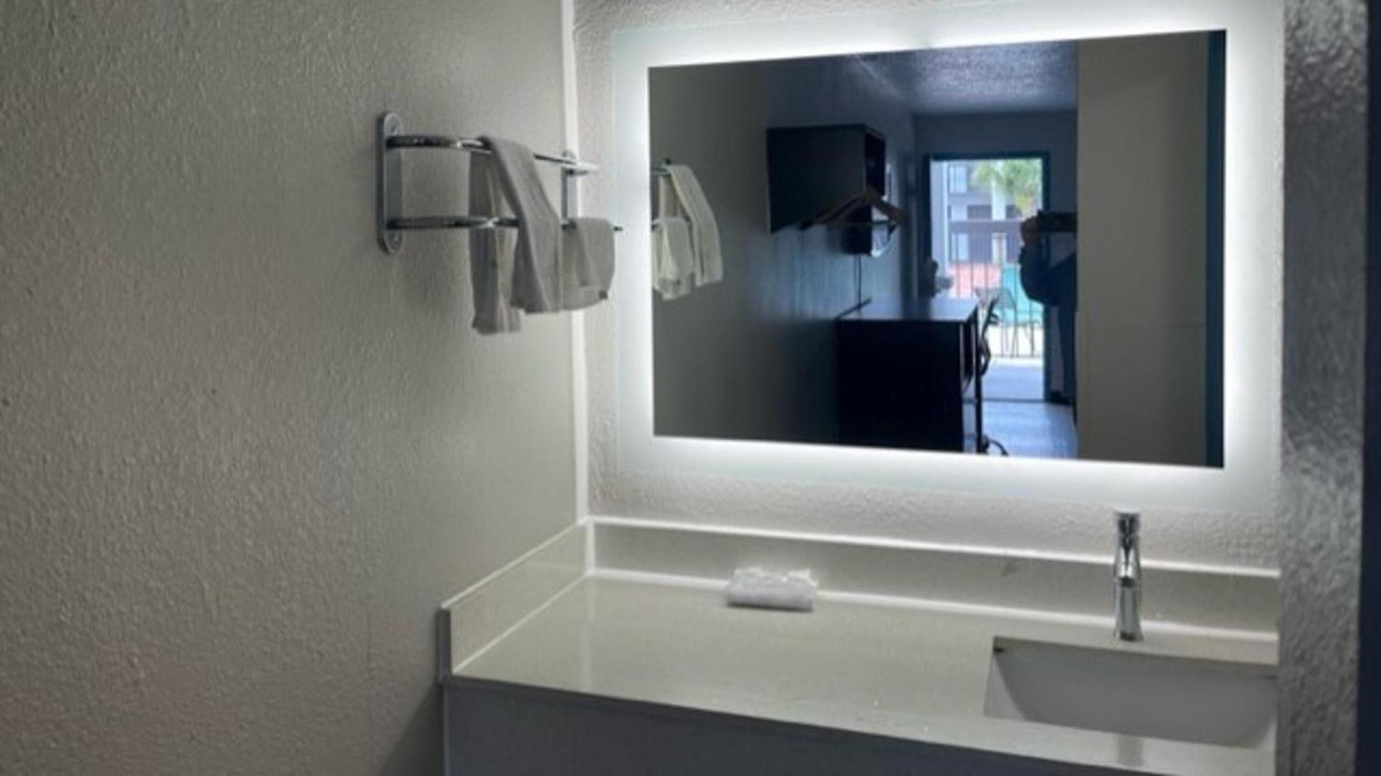 Motel 6 Baton Rouge East, La I12 Eksteriør billede